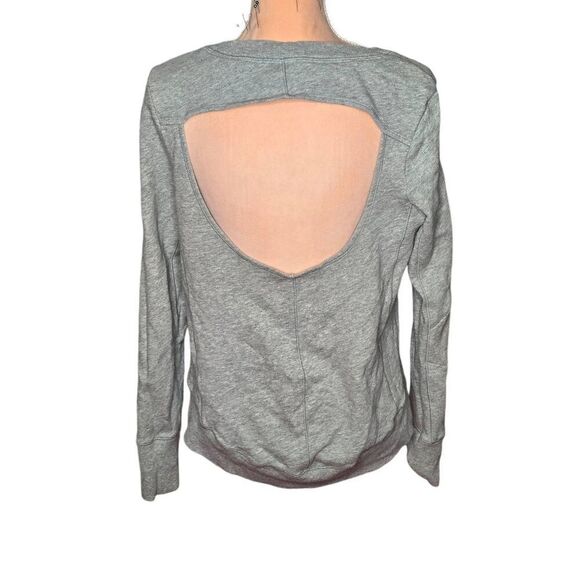 VSX Sport by VS Cut Out Back Graphic Logo Sweatshirt - Picture 2 of 4